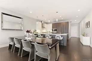 10 Shore Rd, Glenwood Landing, NY 11547 - Photo 9