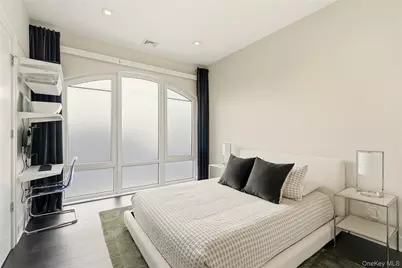 10 Shore Road #300, Glenwood Landing, NY 11547 - Photo 27