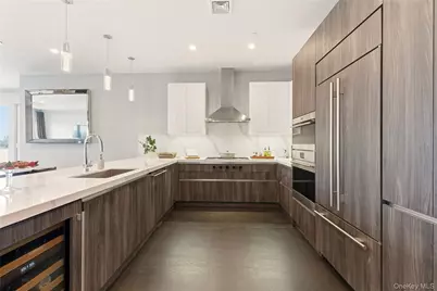 10 Shore Road #300, Glenwood Landing, NY 11547 - Photo 3