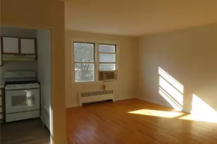 7 Winchester Ave, Yonkers, NY 10710 - Photo 3