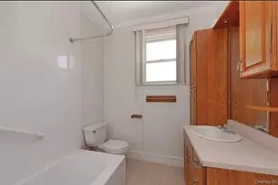 2 Elm St, Glen Head, NY 11545 - Photo 13