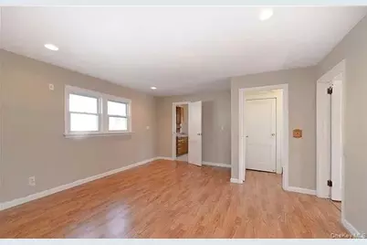 2 Elm Street, Glen Head, NY 11545 - Photo 7