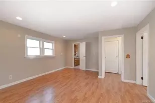 2 Elm St, Glen Head, NY 11545 - Photo 7