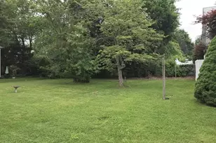 2 Elm St, Glen Head, NY 11545 - Photo 15