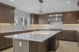 43 Waterview Dr, Sound Beach, NY 11789 - Photo 9