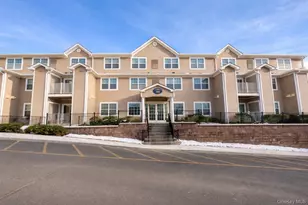 100 Woodcrest Ln, Mount Kisco, NY 10549 - Photo 21