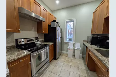 100 Woodcrest Lane #102, Mount Kisco, NY 10549 - Photo 13