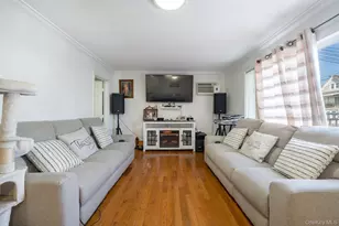 2752 Curtis St, East Elmhurst, NY 11369 - Photo 29