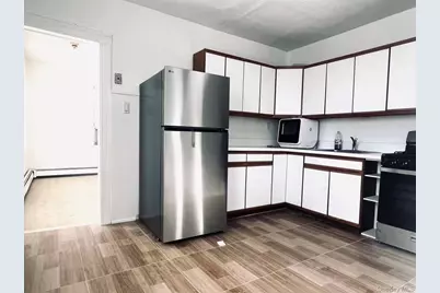 16 E John Street #2, Hicksville, NY 11801 - Photo 3