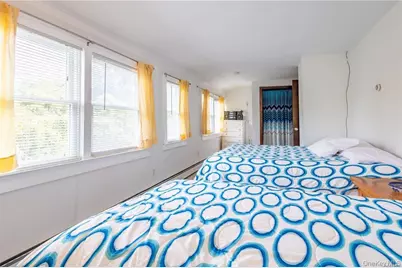 30 Vail Avenue, East Quogue, NY 11942 - Photo 19