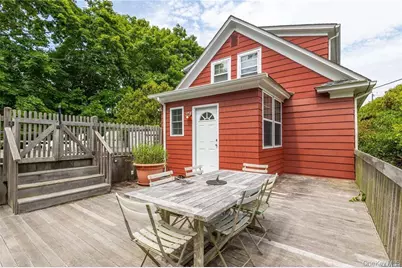 30 Vail Avenue, East Quogue, NY 11942 - Photo 7