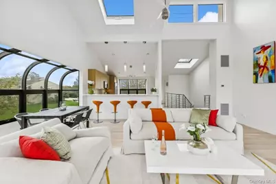 21 S Fulton Drive #29, Montauk, NY 11954 - Photo 9