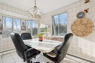 10 Sarah Dr, Dix Hills, NY 11746 - Photo 15