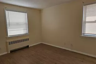 102 Birchwood Park Dr, Syosset, NY 11791 - Photo 9