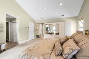 7 Albertson Ln, Old Westbury, NY 11568 - Photo 33