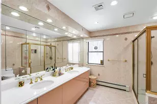 7 Albertson Ln, Old Westbury, NY 11568 - Photo 19