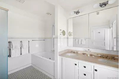 165 Lily Pond Lane, East Hampton, NY 11937 - Photo 15