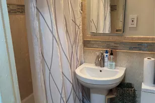 164-20 Highland Ave, Jamaica, NY 11432 - Photo 9