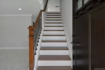 73 Wolcott Road, Levittown, NY 11756 - Photo 9