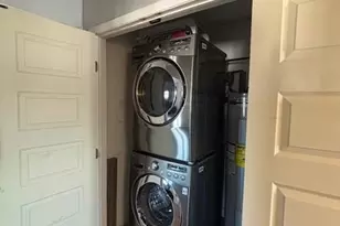 205 Mineola Blvd, Mineola, NY 11501 - Photo 9