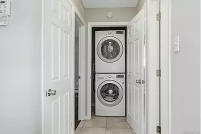 23 Elm Drive W, Levittown, NY 11756 - Photo 13