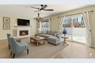 5 Deer Path, Coram, NY 11727 - Photo 11