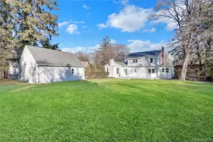 283 W Neck Rd, Huntington, NY 11743 - Photo 29