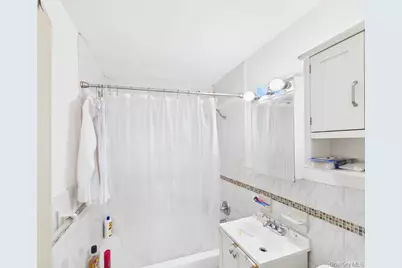 1256 Allerton Avenue, Bronx, NY 10469 - Photo 27