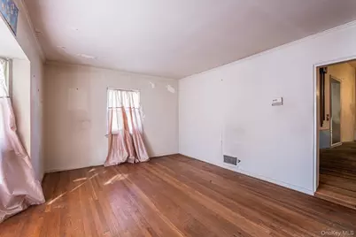 7555 198th Street, Fresh Meadows, NY 11366 - Photo 5