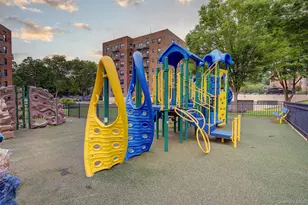 211-02 73rd Ave, Bayside, NY 11364 - Photo 31