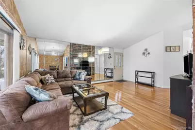 2582 Centre Avenue, Bellmore, NY 11710 - Photo 11