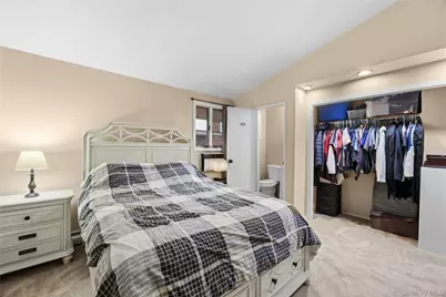 2582 Centre Avenue, Bellmore, NY 11710 - Photo 17