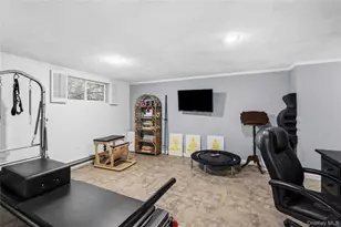 2582 Centre Ave, Bellmore, NY 11710 - Photo 23