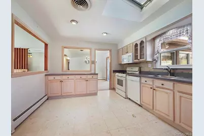 61 Rolling Ridge Road, New City, NY 10956 - Photo 13