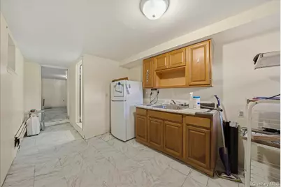 3310 Bouck Avenue, Bronx, NY 10469 - Photo 17