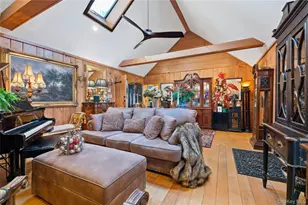 136 Beach Rd, Wading River, NY 11792 - Photo 17