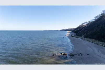 136 Beach Road, Wading River, NY 11792 - Photo 41