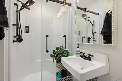 136 Beach Road, Wading River, NY 11792 - Photo 19