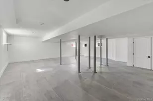 28 Midland Ave, White Plains, NY 10606 - Photo 31