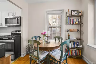 21 N Chatsworth Avenue #2L, Larchmont, NY 10538 - Photo 9