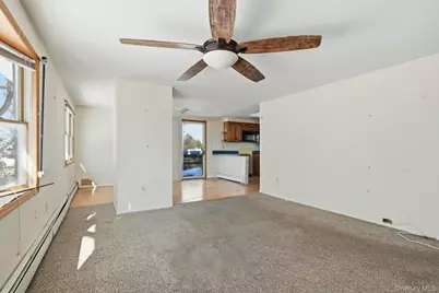 111 King Street, Hicksville, NY 11801 - Photo 25