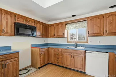 111 King Street, Hicksville, NY 11801 - Photo 31