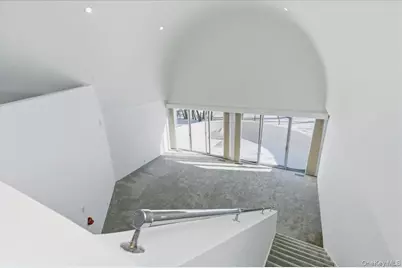 454 E Shore Road, Great Neck, NY 11024 - Photo 25