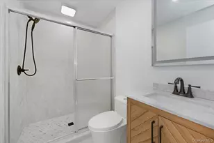 454 E Shore Rd, Great Neck, NY 11024 - Photo 37