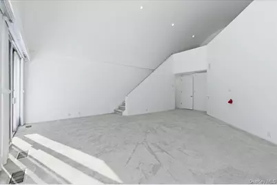 454 E Shore Road, Great Neck, NY 11024 - Photo 29