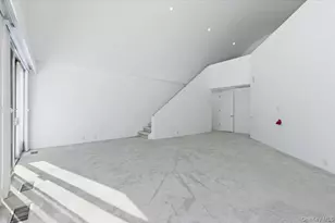 454 E Shore Rd, Great Neck, NY 11024 - Photo 29