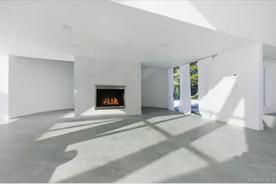 454 E Shore Road, Great Neck, NY 11024 - Photo 13