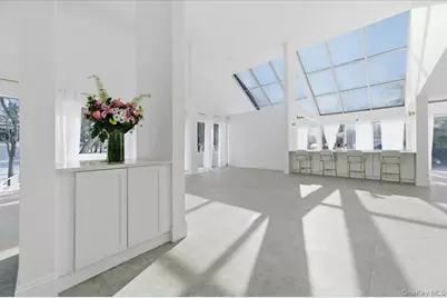 454 E Shore Road, Great Neck, NY 11024 - Photo 11