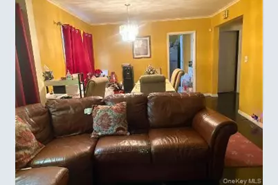 980 Wallace Avenue, Baldwin, NY 11510 - Photo 3