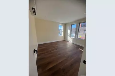 9104 43rd Avenue, Elmhurst, NY 11373 - Photo 5